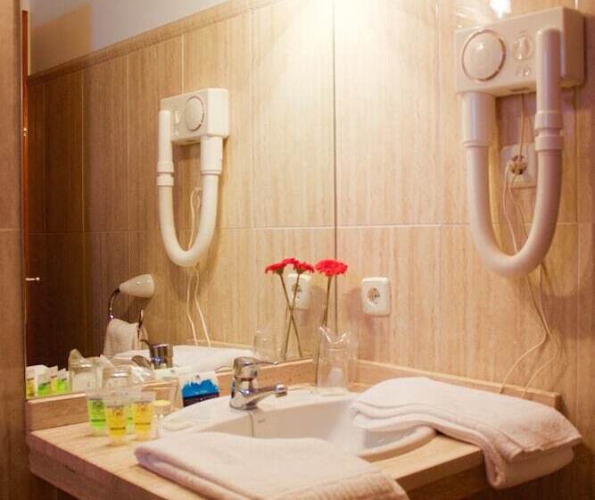 חדר סטנדרט, Mairena