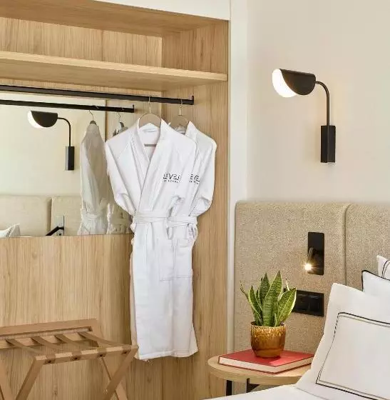 オーシャンビュースタンダードルーム, Meliá Lloret de Mar