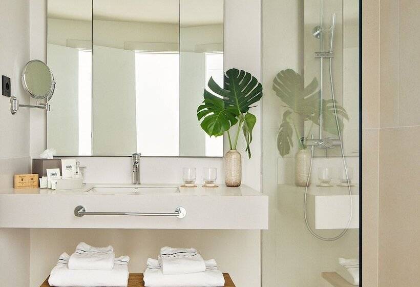 Номер Premium Вид на Бассейн, Meliá Lloret de Mar