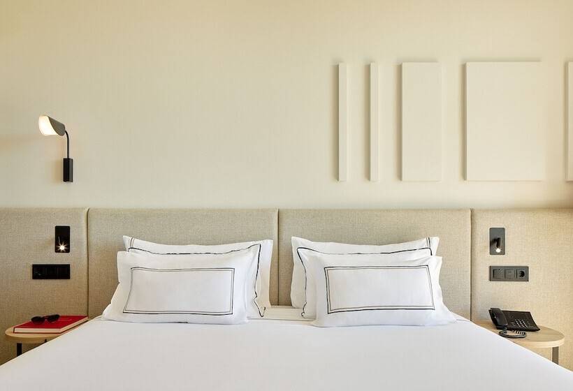 Номер Premium Вид на Бассейн, Meliá Lloret de Mar