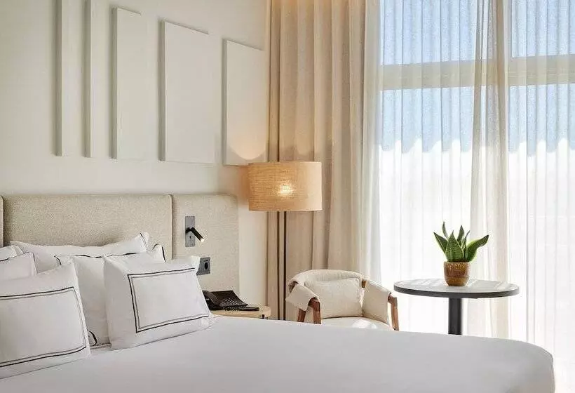 プールビューのプレミアムルーム, Meliá Lloret de Mar