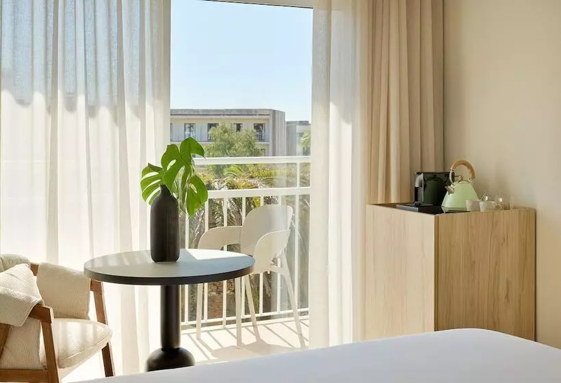 オーシャンビュースタンダードルーム, Meliá Lloret de Mar