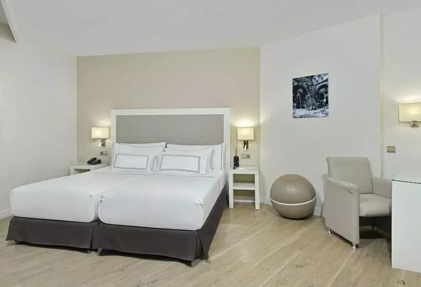 جناح جونيور بالطابق الأرضى, Melia Costa Del Sol