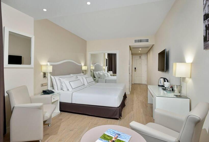 Номер Deluxe Вид на Море, Melia Costa Del Sol