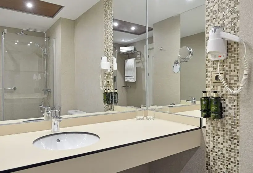 Номер Deluxe Вид на Море, Melia Costa Del Sol