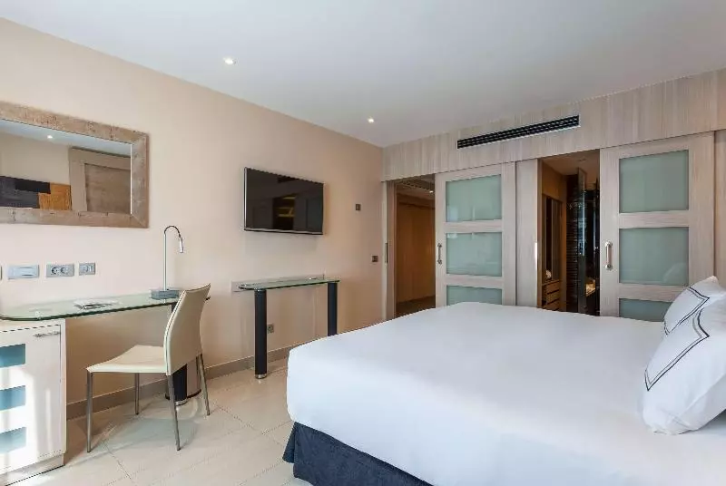 シングルデラックスルーム, Melia Sevilla