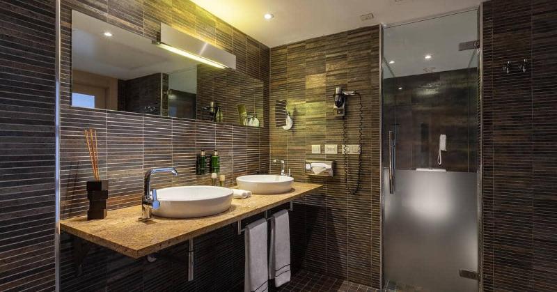 سوییت جونیور, Melia Sevilla