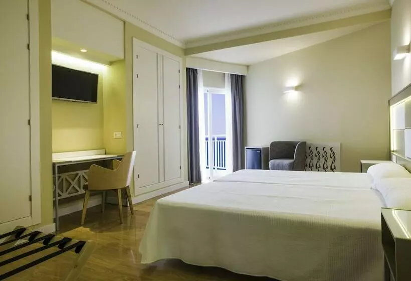 اتاق استاندارد یک نفره, Monarque Torreblanca