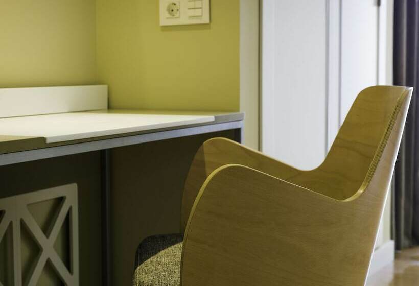 스탠다드 싱글 룸, Monarque Torreblanca