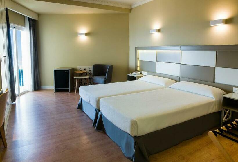 스탠다드 트리플 룸, Monarque Torreblanca