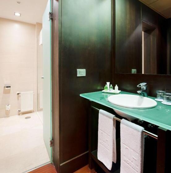 اتاق استاندارد, NH Sevilla Plaza De Armas