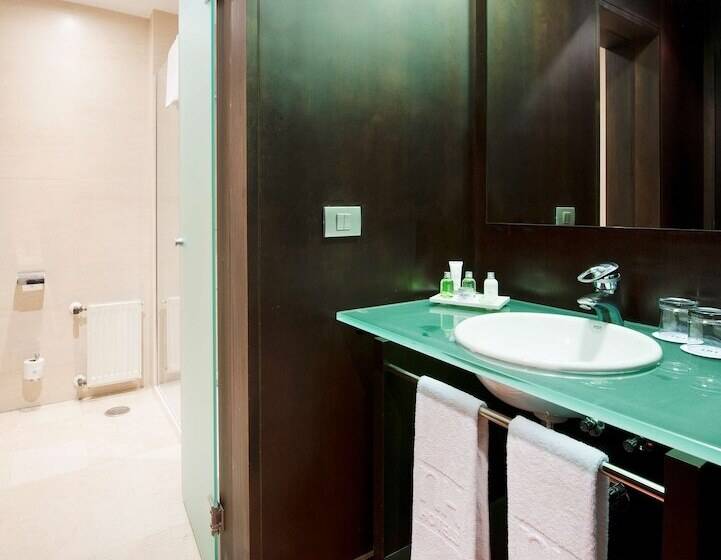 اتاق استاندارد, NH Sevilla Plaza De Armas