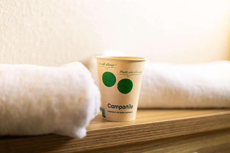 اتاق خانوادگی تودرتو, NH Sevilla Plaza De Armas