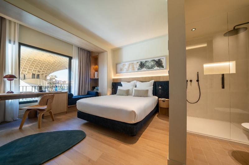 اتاق لوکس با بالکن, Ocean Drive Sevilla