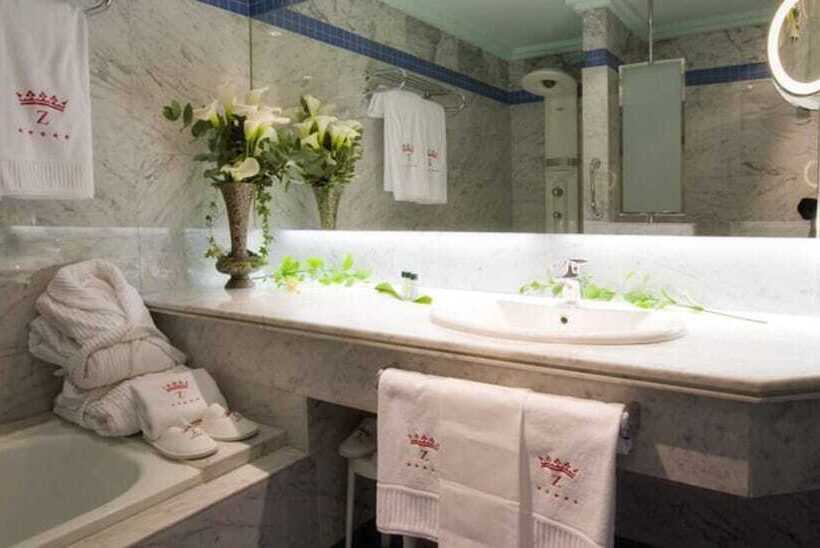 Номер Superior, Palafox