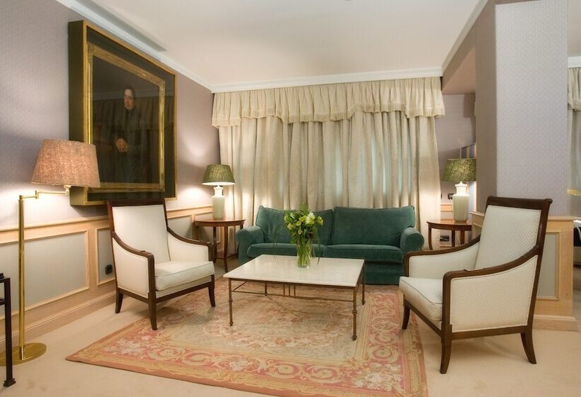 Полулюкс, Palafox