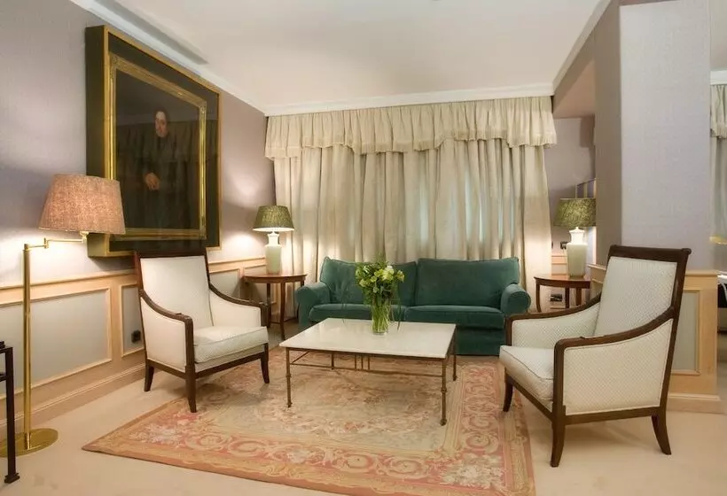 Suite Junior, Palafox