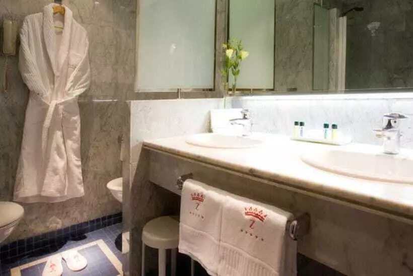Suite, Palafox