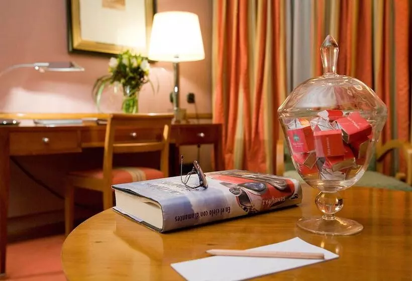 Suite, Palafox