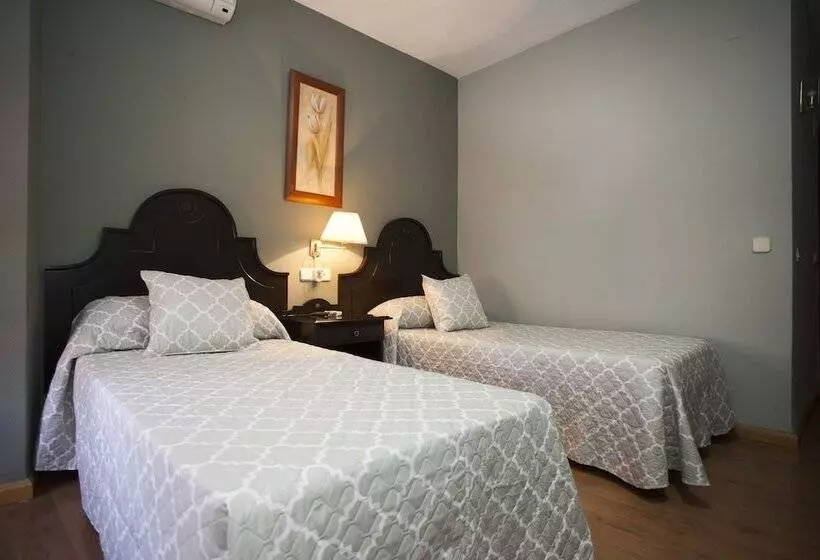 3 Bett Komfort Zimmer, Plaza Mayor