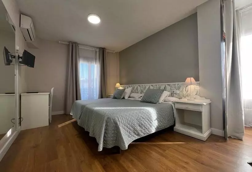 3-Bett-Standardzimmer, Plaza Mayor