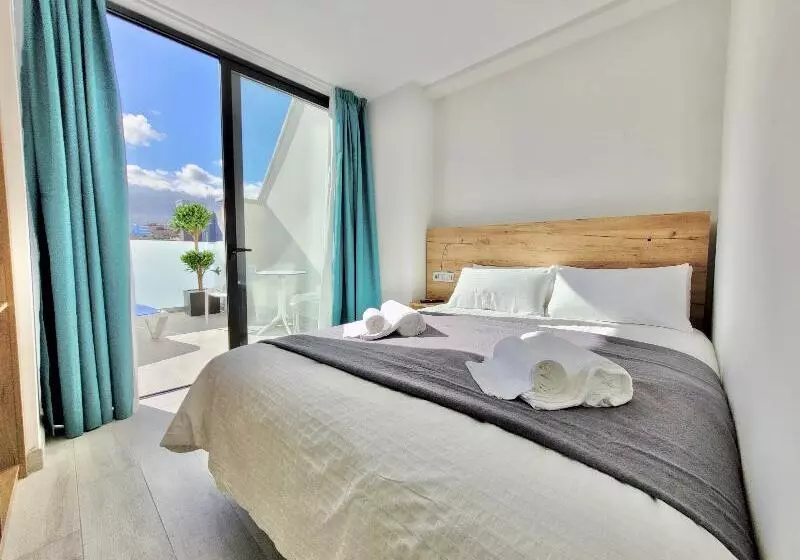 Superior Room with Terrace, Puerto Azul