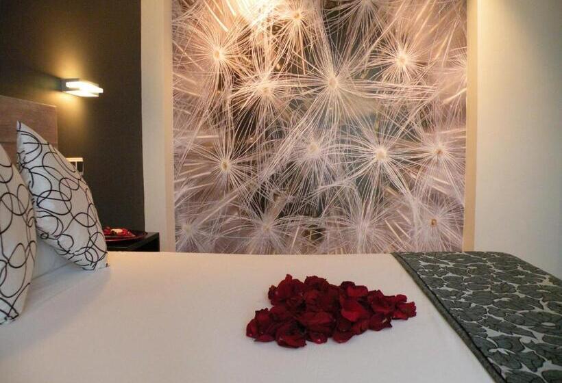 سوئیت با وان آب گرم, Rey Don Sancho