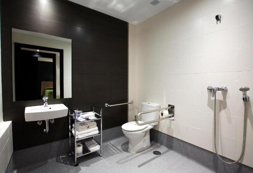 اتاق استاندارد برای معلولان, Rey Don Sancho