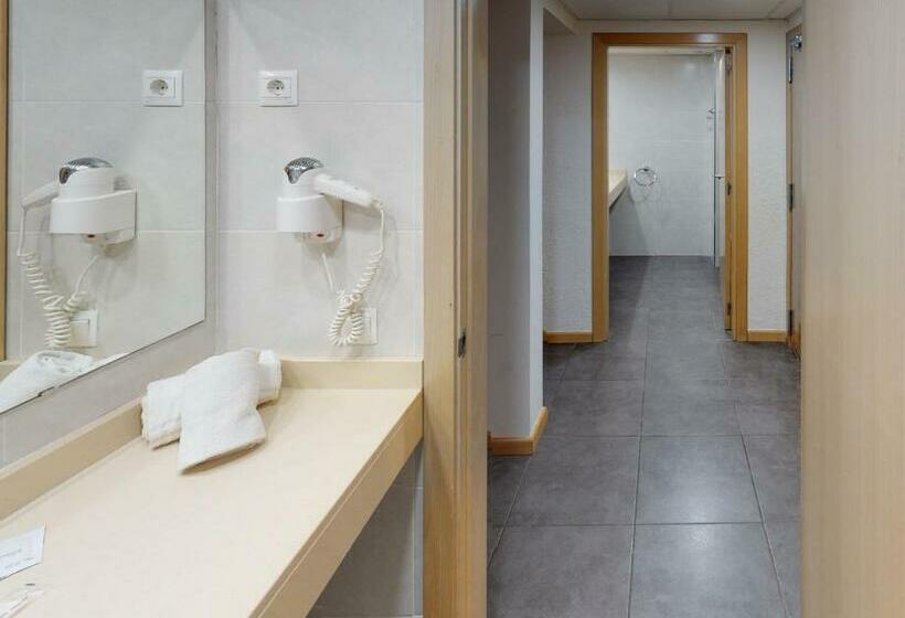 غرفة قياسية رباعية, Samba