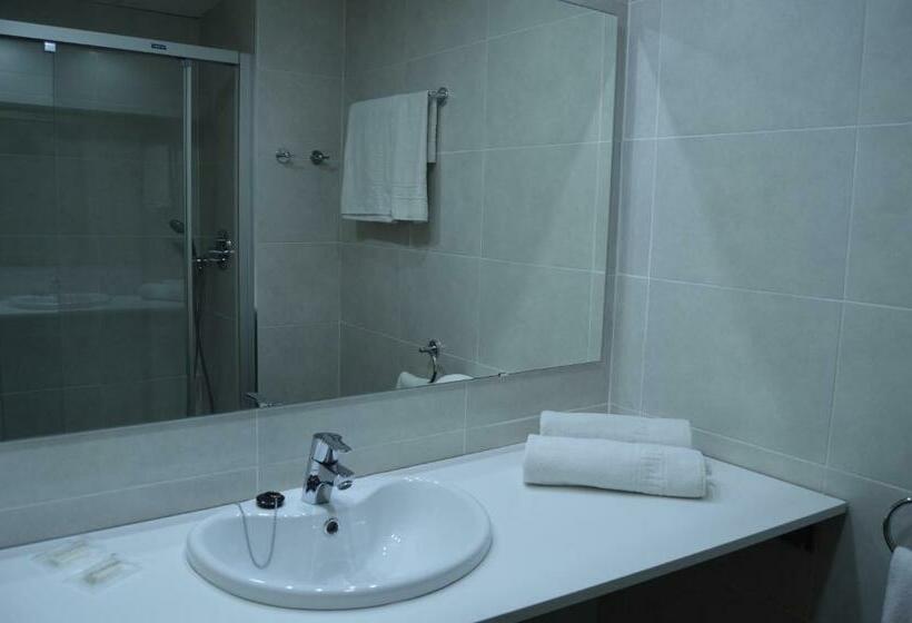 غرفة قياسية رباعية, Samba