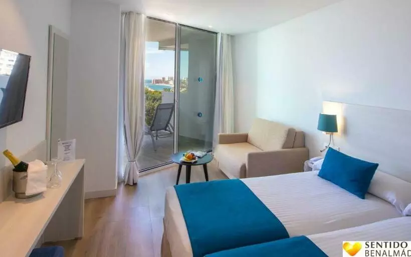 サイドオーシャンビュースタンダードルーム, Spirit Hotel Benalmadena Beach