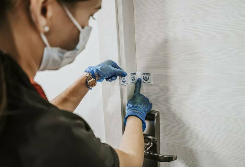 サイドオーシャンビュースタンダードルーム, Benalmadena Beach