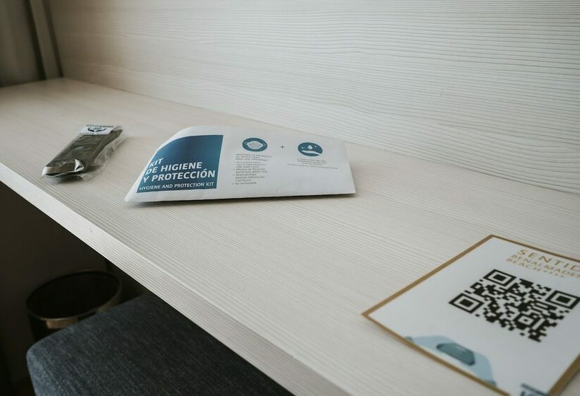 スタンダードトリプルルーム, Benalmadena Beach