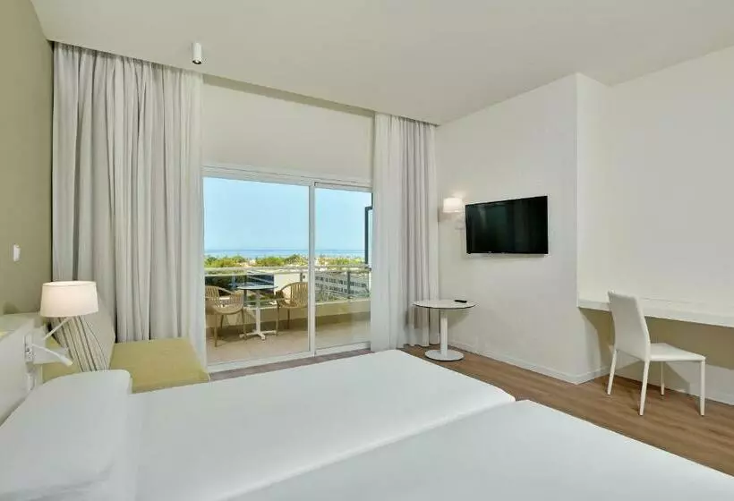 اتاق اساندارد با چشم‌انداز جانبی به دریا, Sol Marbella Estepona  Atalaya Park