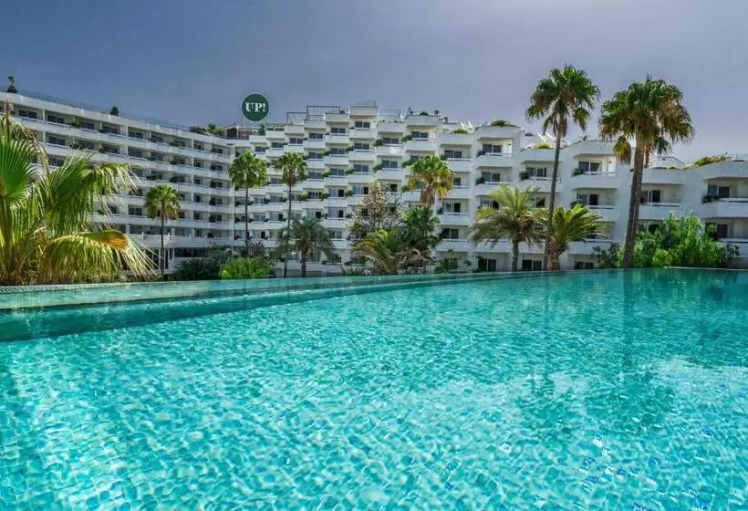 اتاق یک تخته با چشم‌انداز استخر, Spring Hotel Vulcano
