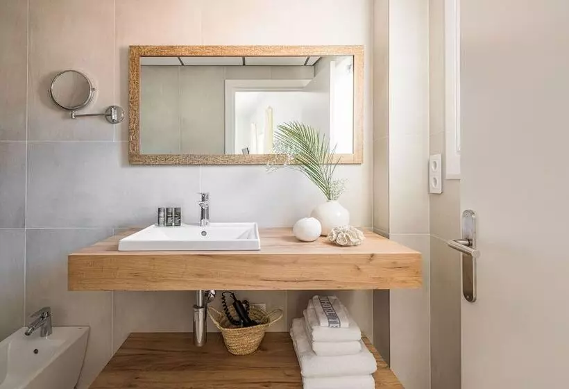Quarto Estandar, Terramar