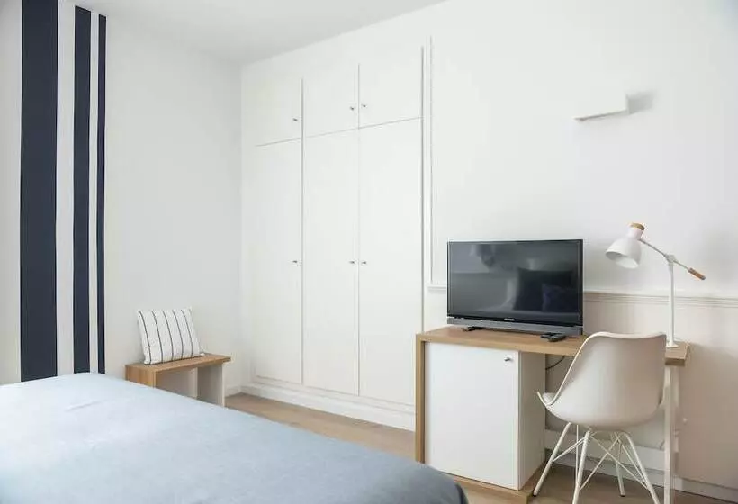 Quarto Estandar, Terramar