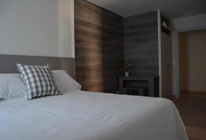 디럭스 룸, Victoria