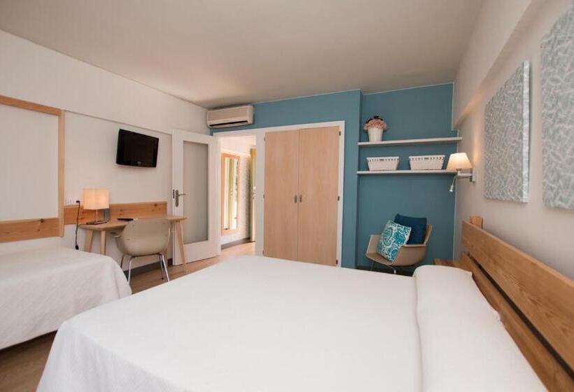 スタンダードトリプルルーム, Yola