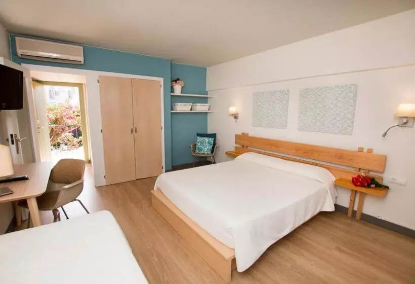 Chambre Familiale, Yola