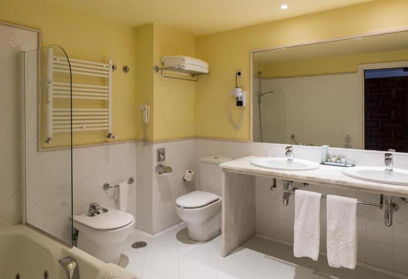 Номер Superior, Parador De Tortosa