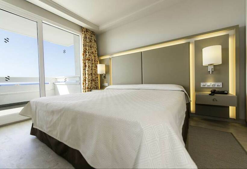 Номер Стандарт Вид на Бассейн, Spring Hotel Vulcano