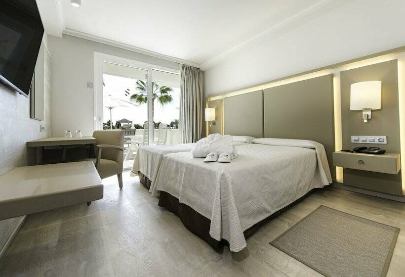 Номер Стандарт Вид на Бассейн, Spring Hotel Vulcano