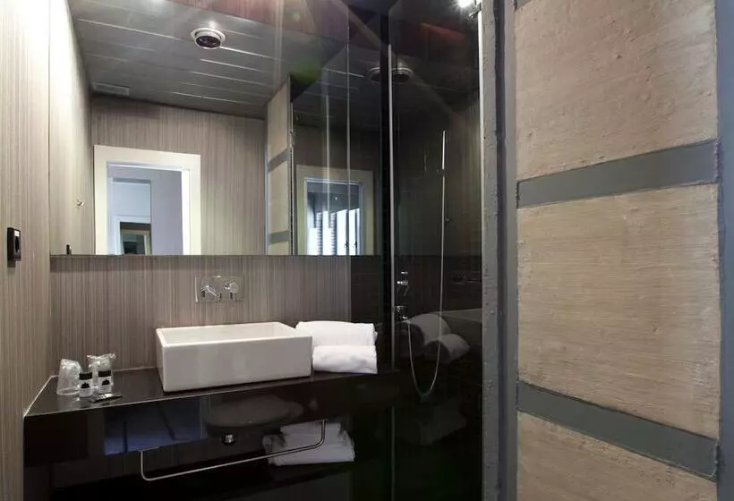 اتاق سوپریور, Cosy Rooms Embajador