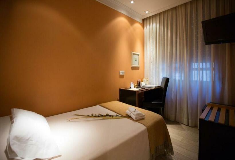 غرفة قياسية فردية, Hostal Paris