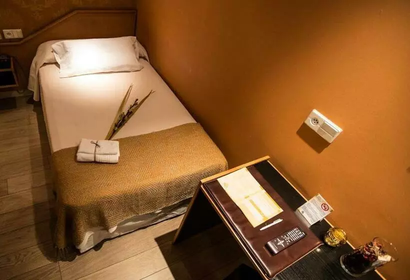 スタンダードシングルルーム, Hostal Paris