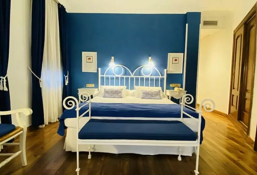 スーペリアールーム, Hostal Paris
