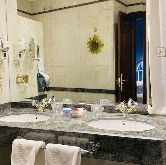غرفة سوبيريور, Hostal Paris