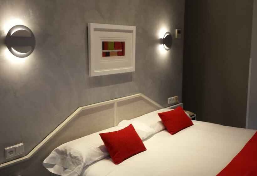 اتاق راحتی, Hostal Paris