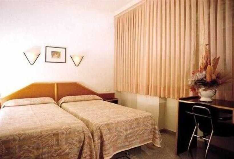 اتاق استاندارد, Hostal Paris